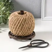 Фигурка - катушка для ниток чугун &laquo;Узоры&raquo;, с ножницами, 13.2&times;13.2&times;23 см