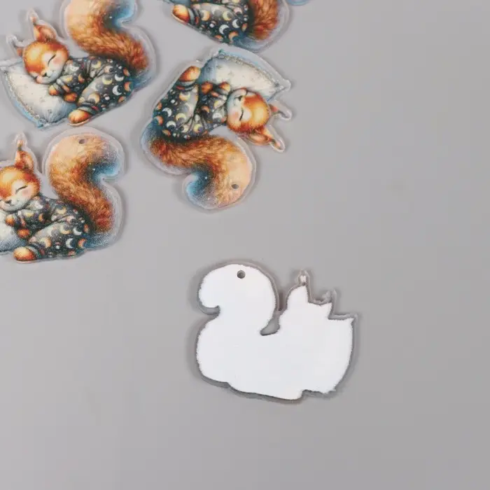 Декор для творчества акрил Декор для творчества акрил "Бельчонок в пижамке сладко спит на подушке" 2,9х3,4х0,3 см