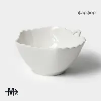 Салатник фарфоровый Magistro «Лист», 200 мл, d=10 см, цвет белый