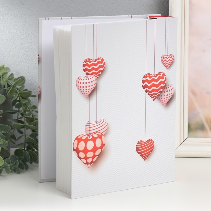 Фотоальбом на 200 фото 10х15 см Фотоальбом на 200 фото 10х15 см "Объемные сердца" МИКС 26х20,5х5,6 см