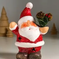 Сувенир керамика свет "Дед Мороз в красной шубке с еловой веточкой" 10х7,5х14,5 см Сувенир керамика свет "Дед Мороз в красной шубке с еловой веточкой" 10х7,5х14,5 см