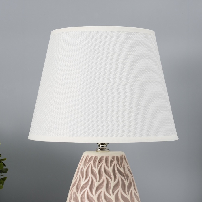 Настольная лампа с абажуром RISALUX «Риволи», Е14, 40 Вт, 22×22×34.8 см Настольная лампа с абажуром RISALUX «Риволи», Е14, 40 Вт, 22×22×34.8 см