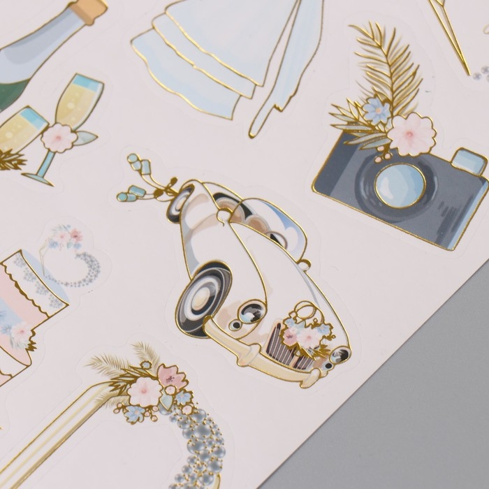 Фотоальбом 25 листов (наклейки+кольца)  Фотоальбом 25 листов (наклейки+кольца) "Свадебный день" тиснение золото 19х27х3 см