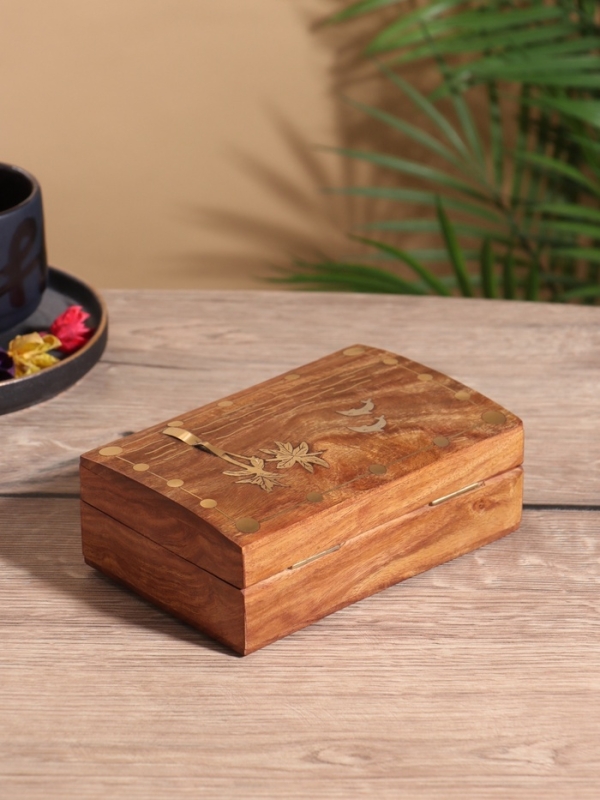 Шкатулка «Дельфины», 15.5×10.5×5.5 см, дерево шишам, латунь