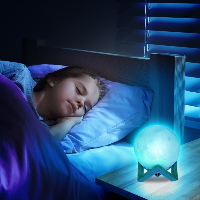 Ночник «Луна», 8 обучающих карточек Ночник «Луна», 8 обучающих карточек