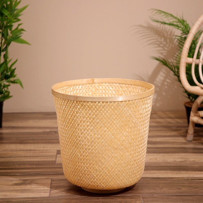 Корзина плетёная, из бамбука 40х40х43 см Корзина плетёная, из бамбука 40х40х43 см