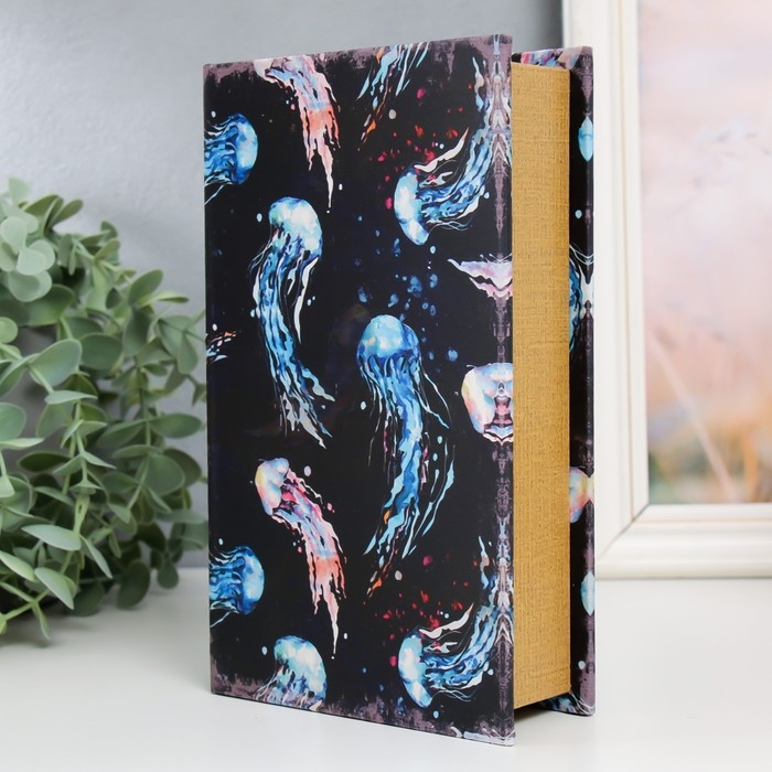 Сейф-книга дерево кожзам Сейф-книга дерево кожзам "Медузы" 21х13х5 см