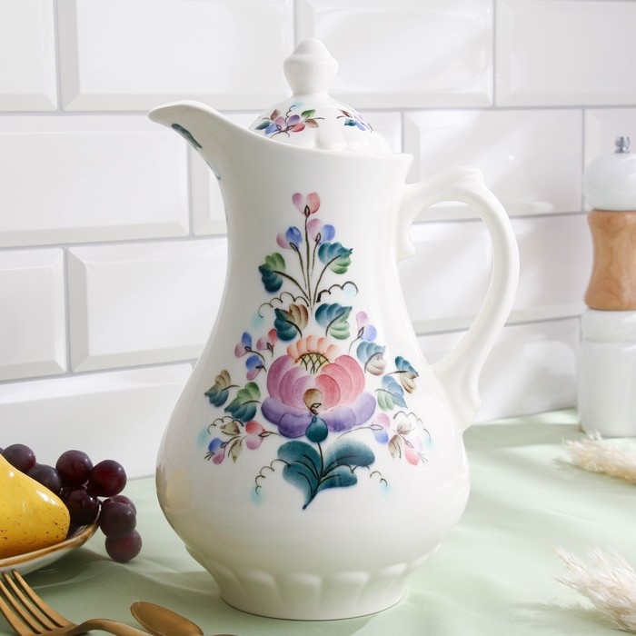 Кувшин «Клубничка вар. 2», с крышкой, 2 л, 10×27 см, 1 сорт, авт. Рогочая Н.В. Кувшин «Клубничка вар. 2», с крышкой, 2 л, 10×27 см, 1 сорт, авт. Рогочая Н.В.