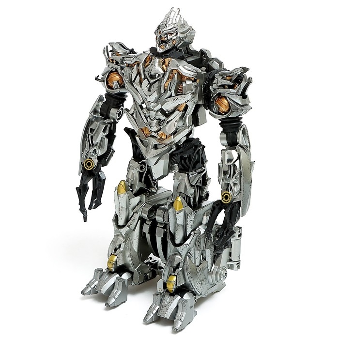 Робот «Истребитель», трансформируется, с элементами из металла Робот «Истребитель», трансформируется, с элементами из металла