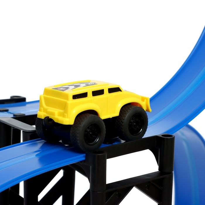 Автотрек «Гоночный трек», магнитная трасса, 3 уровня Автотрек «Гоночный трек», магнитная трасса, 3 уровня