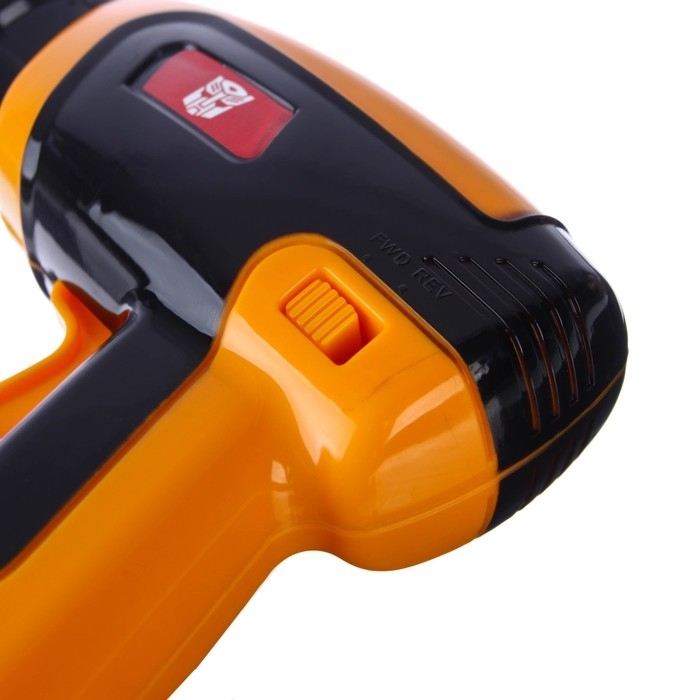 Шуруповёрт Трансформеры, 3 насадки, работает от батареек, Transformers Шуруповёрт Трансформеры, 3 насадки, работает от батареек, Transformers