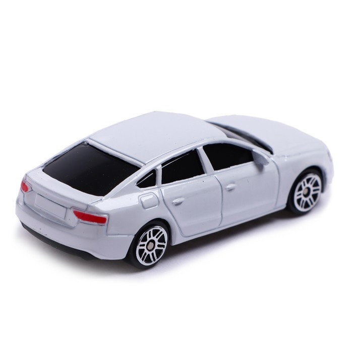 Машина металлическая AUDI A5, 1:64, цвет белый Машина металлическая AUDI A5, 1:64, цвет белый
