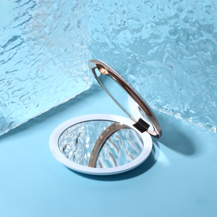 Зеркало складное «Узор», d = 9 см, цвет белый/розовое золото Зеркало складное «Узор», d = 9 см, цвет белый/розовое золото