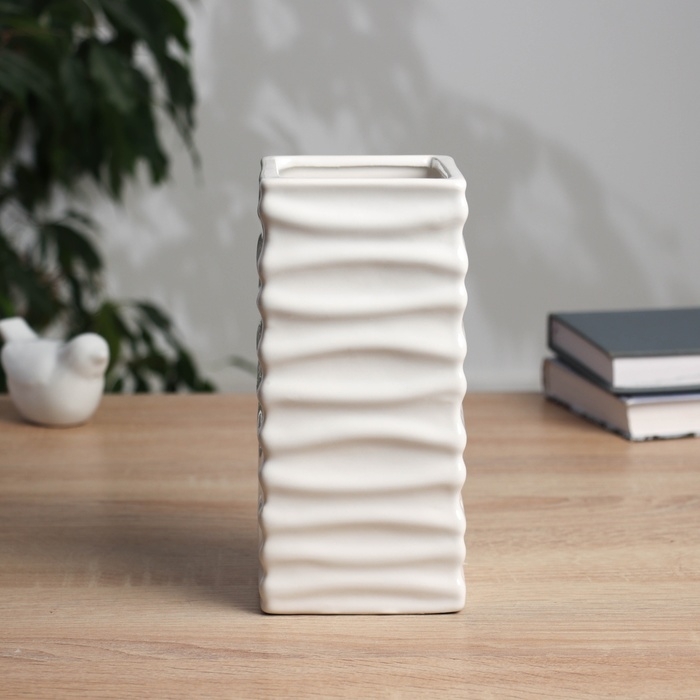 Ваза керамика настольная Ваза керамика настольная "Тьяго" полосы, 19х9 см, белый