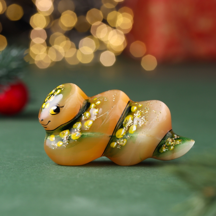 Сувенир Сувенир "Змея Караи", селенит