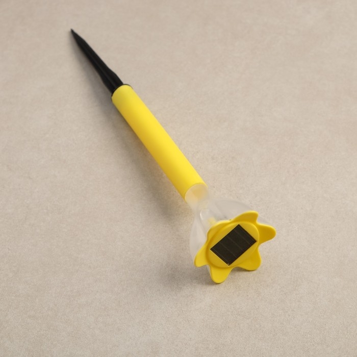 Садовый светильник на солнечной батарее «Цветок жёлтый», 6 × 29 × 6 см, 1 LED, свечение белое Садовый светильник на солнечной батарее «Цветок жёлтый», 6 × 29 × 6 см, 1 LED, свечение белое