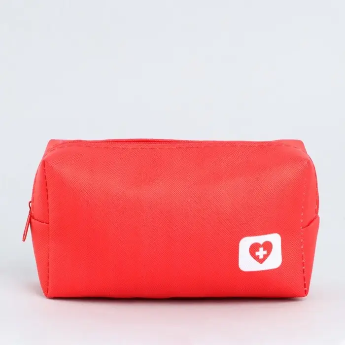 Аптечка дорожная из искусственной кожи &laquo;Сердечко&raquo;, 14&times;10&times;5 см, красный