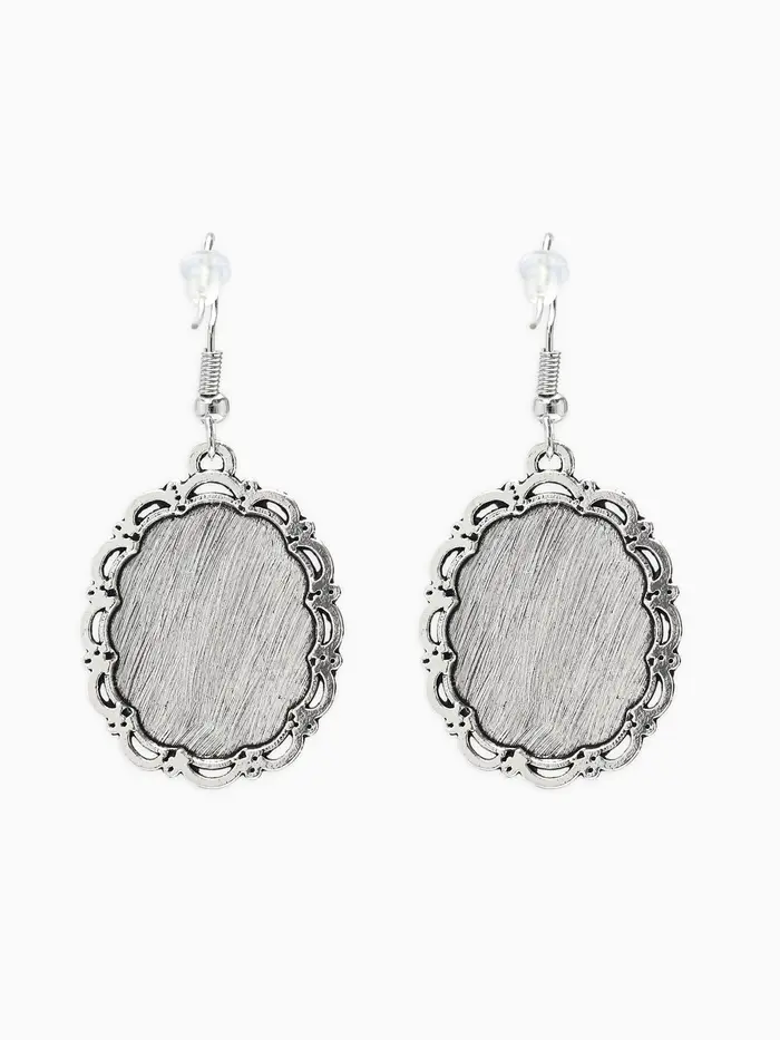 Серьги под натуральный камень &laquo;Натурель&raquo;, овал в кайме, красные в чернёном серебре