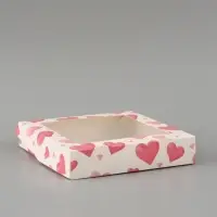 Коробка подарочная с окном &laquo;Воздушные сердца&raquo;, 20&times;20&times;4 см, самосборная