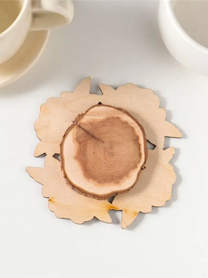 Подставка под горячее &laquo;Цветы&raquo;, вид 3, 11см, можжевельник, фанера