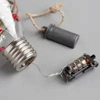 Ёлочный шар &laquo;Снежные нити&raquo;, 5 LED, от батареек, свечение тёплое белое