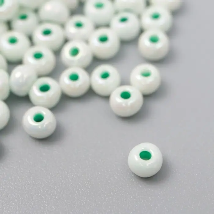 Бисер стекло 8/0  Бисер стекло 8/0 "Цветная серединка. Мята" 10 гр