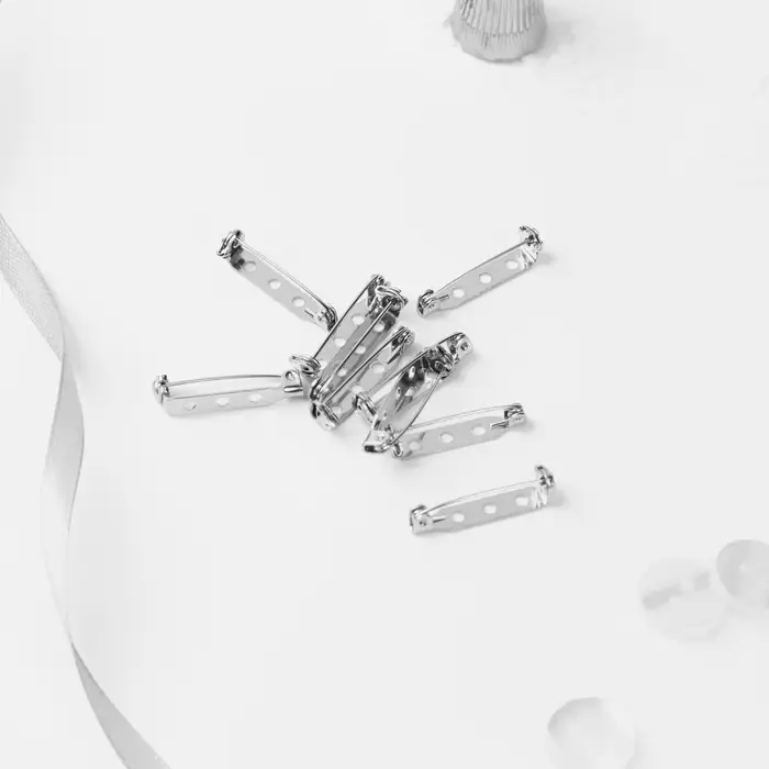 Основа для броши, 3 отверстия, 27 мм, 10 шт, цвет серебряный