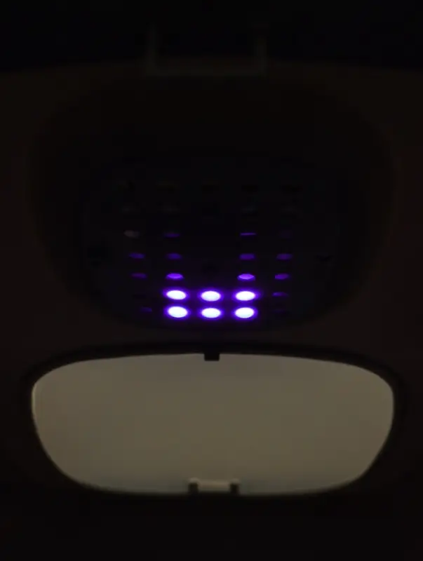 Туалет закрытый с УФ-лампой и миской 52×38×37 см, серый Туалет закрытый с УФ-лампой и миской 52×38×37 см, серый