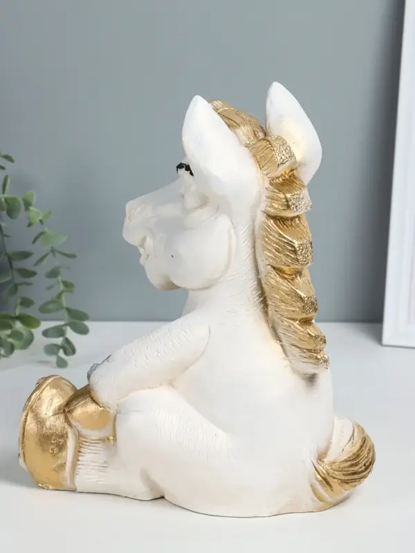 Копилка Копилка "Конь с мешком" 28х22х22 см, белый с золотом