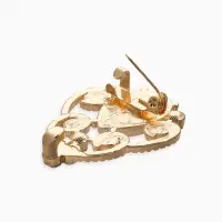 Зажим для кардигана "Ажур", винтаж, цвет белый в золоте Зажим для кардигана "Ажур", винтаж, цвет белый в золоте