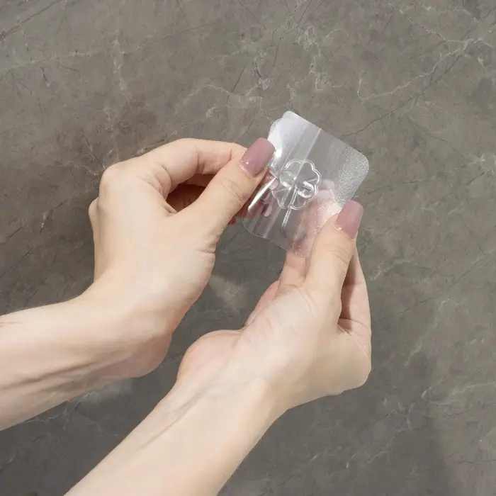 Крючок самоклеящийся Доляна, 5.6&times;5.6&times;2 см, прозрачный
