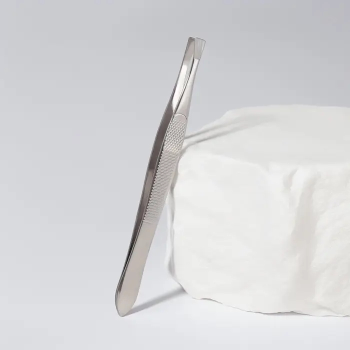 Пинцет прямой, узкий, 9 см