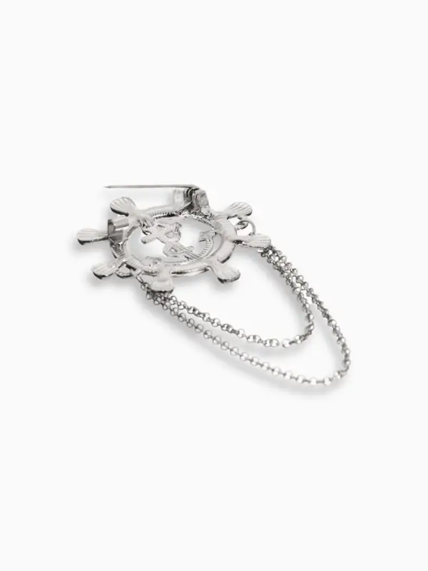 Брошь &laquo;Штурвал и якорь с цепочкой&raquo;, белая в серебре