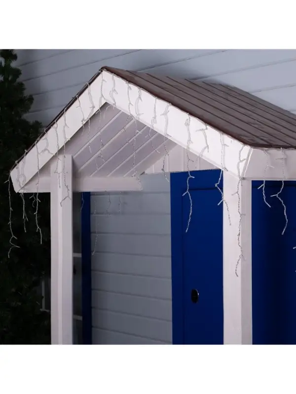 Гирлянда &laquo;Бахрома&raquo; 4&times;0.6 м, IP44, прозрачная нить, 180 LED, свечение синее, мерцание белым, 220 В