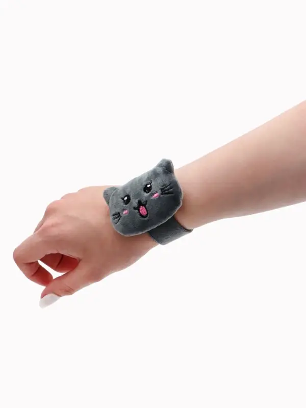 Игольница на браслете &laquo;Кошка&raquo;, 23&times;6.5 см, серая