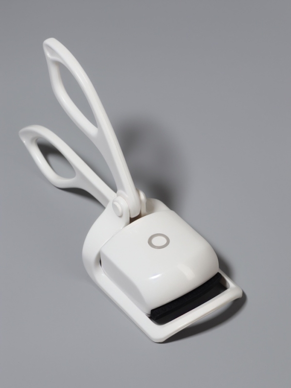 Электрический керлер д/ресниц USB 13*6,5*4,1 см белый к/короб QF Электрический керлер д/ресниц USB 13*6,5*4,1 см белый к/короб QF