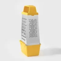 Тёрка с контейнером КВАРЦ &laquo;Комфорт&raquo;, 4 грани, 450 мл, 11&times;8.5&times;27 см, металл, МИКС