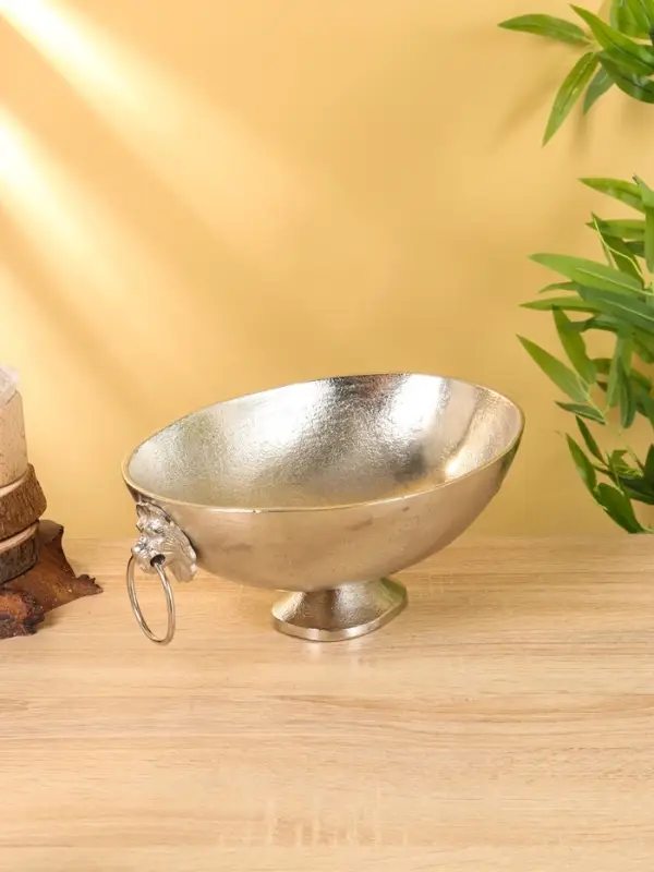 Салатник "Лев с кольцом" на ножке, алюминий (никелевое покрытие) 24х33х13,5 см