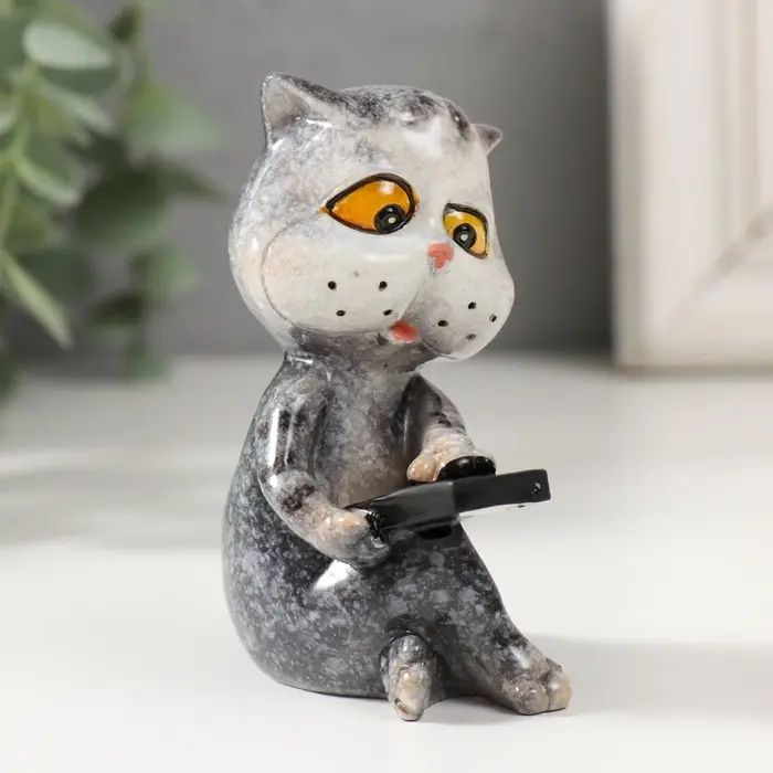 Фигурка полистоун лак &laquo;Котишка с телефоном&raquo;, 7&times;6&times;7 см