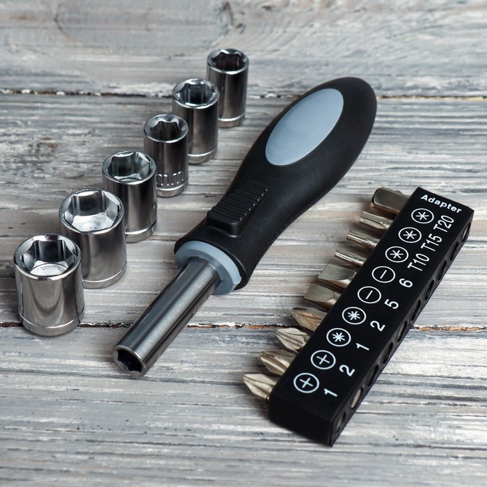 Набор инструментов в формовой бутылке «Джентльмен», 23 предмета Набор инструментов в формовой бутылке «Джентльмен», 23 предмета