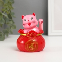 Маятник пластик "Счастливый кот в денежном мешке" белый 7х7х9 см