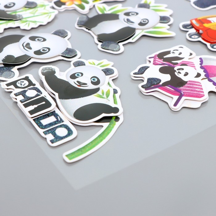 Наклейка пластик, картон 6D с блёстками Наклейка пластик, картон 6D с блёстками "Добрая панда" 25,5х17,5 см