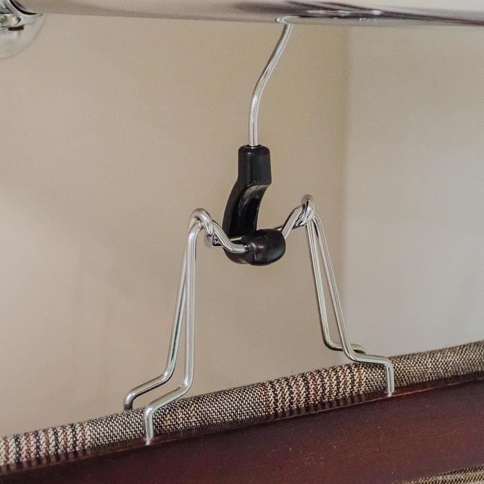 Вешалка для брюк и юбок Доляна, 25×16,5 см, зажим, цвет тёмное дерево Вешалка для брюк и юбок Доляна, 25×16,5 см, зажим, цвет тёмное дерево