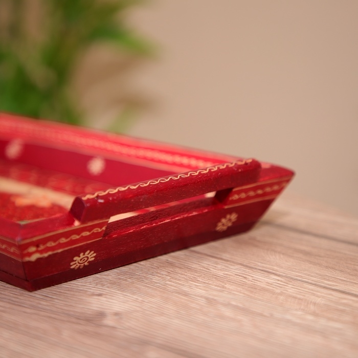 Поднос из дерева, батик 30х19х5 см Поднос из дерева, батик 30х19х5 см