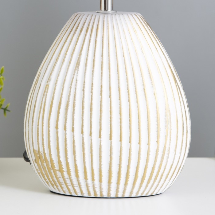 Настольная лампа Настольная лампа "Аллано" E14 40Вт микс 20х25х39 см RISALUX