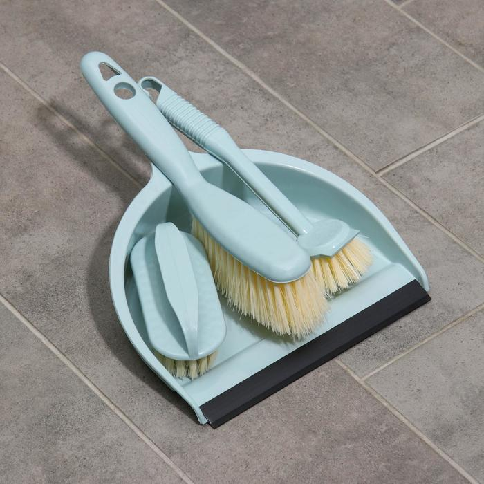 Щётки для уборки Доляна, 4 предмета: совок, 3 щётки, 30×21×12 см, цвет МИКС Щётки для уборки Доляна, 4 предмета: совок, 3 щётки, 30×21×12 см, цвет МИКС