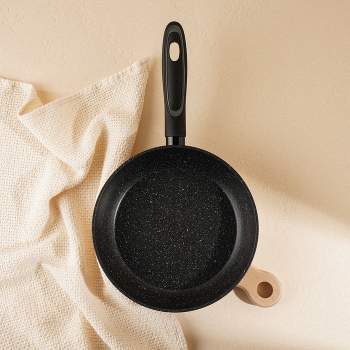 Сковорода алюминиевая с антипригарным покрытием SL Home, d=22, h=4,5 см, индукция, цвет чёрный