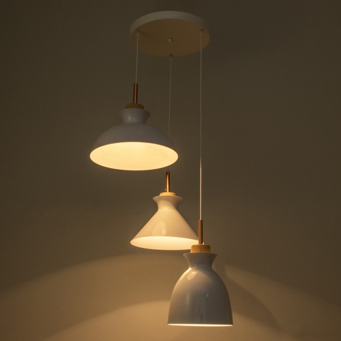 Светильник BayerLux Светильник BayerLux "Вармо" 3хЕ27 40Вт белый 41х41х25-125см