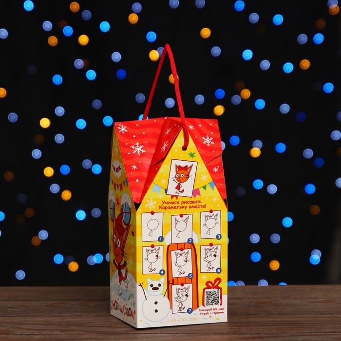 Новый год. Коробка подарочная складная Новый год. Коробка подарочная складная "Три кота" 10,5 х 10,5 х 21,5 см.