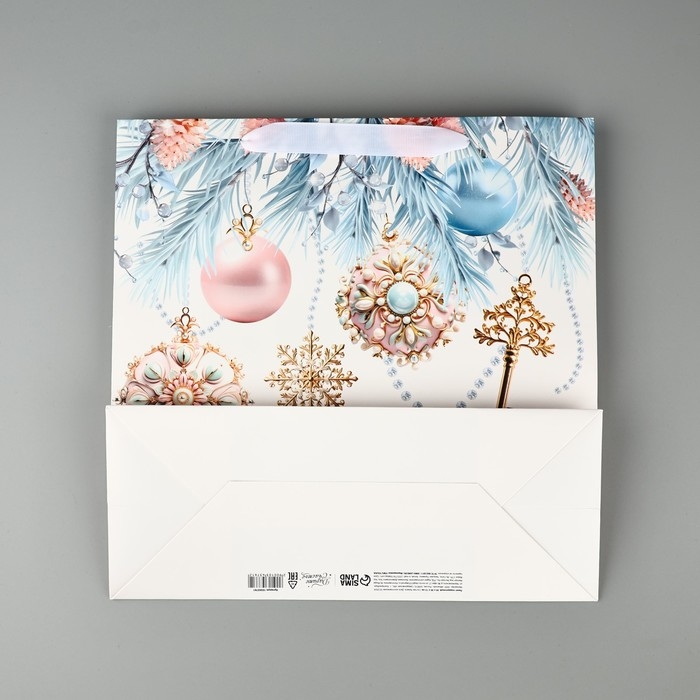 Пакет подарочный новогодний ламинированный квадратный «Волшебный праздник», 30 х 30 х 12 см , Новый год Пакет подарочный новогодний ламинированный квадратный «Волшебный праздник», 30 х 30 х 12 см , Новый год